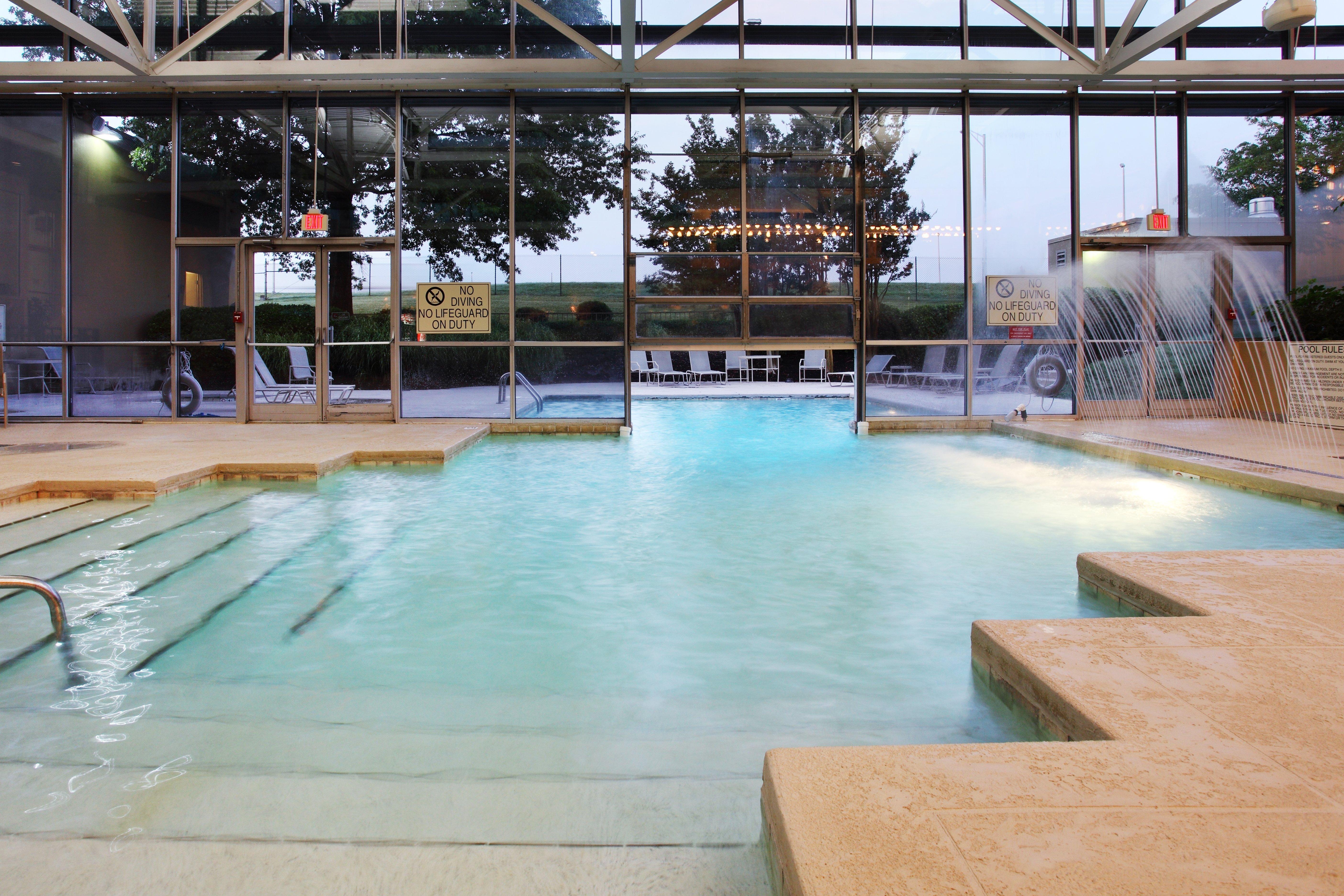 Holiday Inn Knoxville West - Cedar Bluff By Ihg Exterior foto